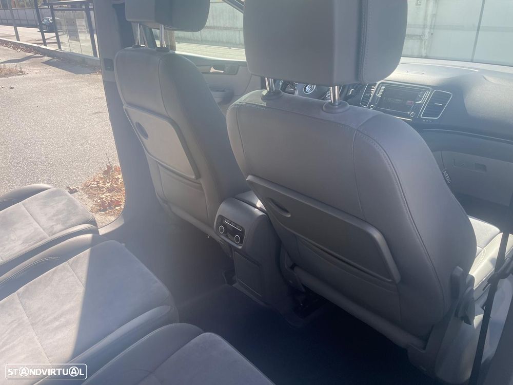 VW Sharan 2.0 TDI Blue Highline - 12