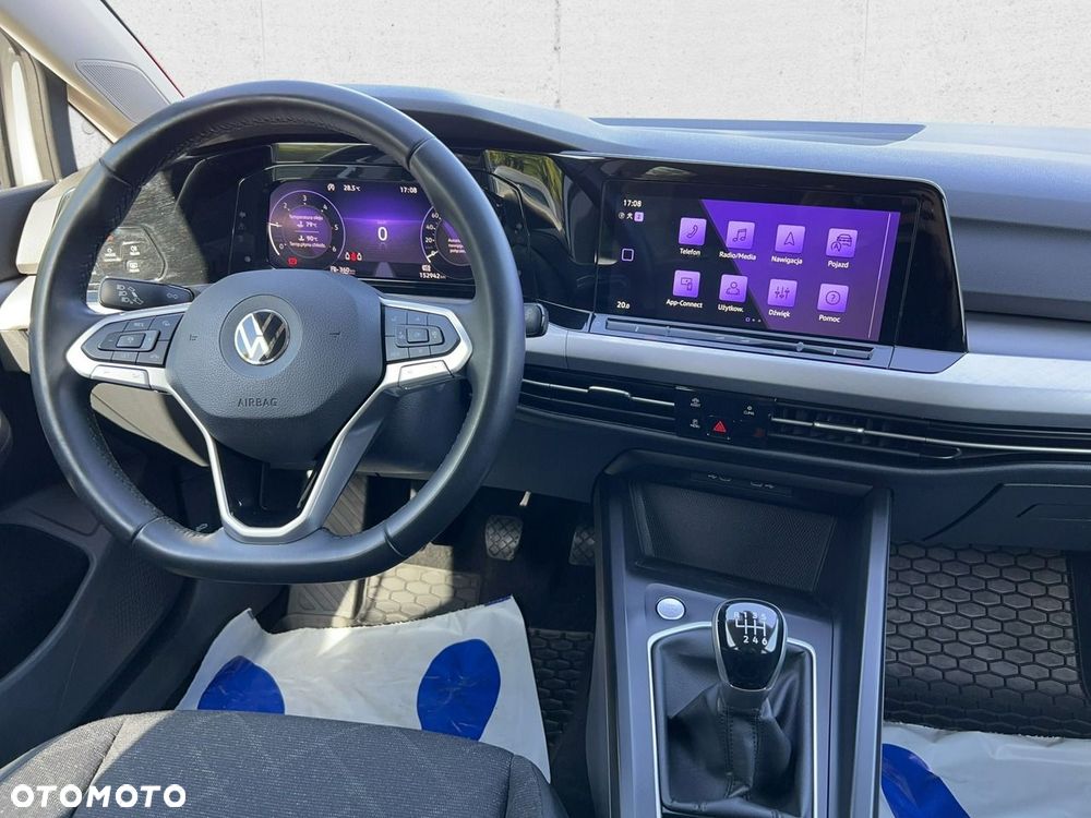 Volkswagen Golf - 18
