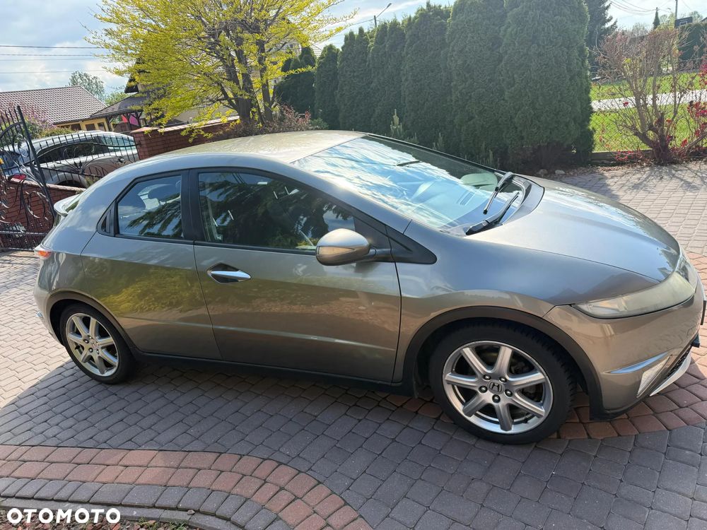 Honda Civic 1.8 Comfort - 8