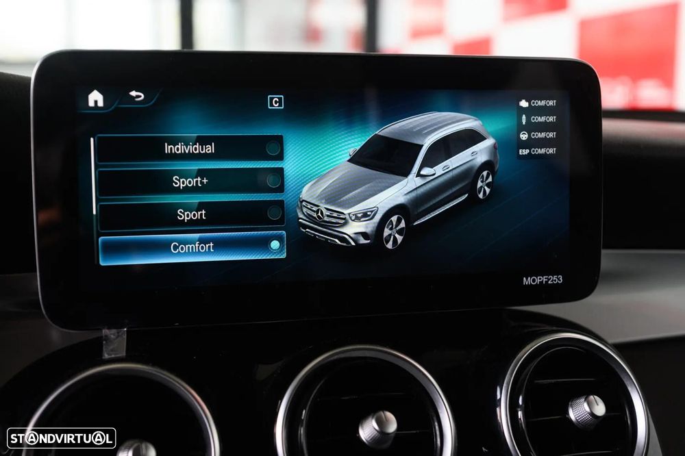 Mercedes-Benz GLC 300 - 52