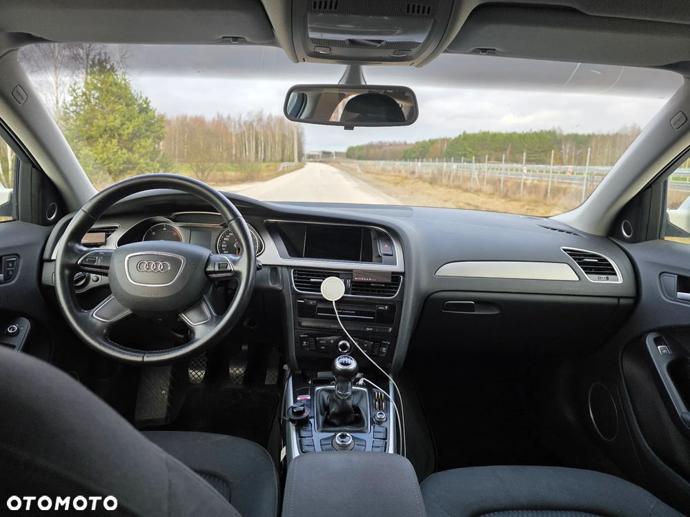 Audi A4 Avant 2.0 TDI - 15