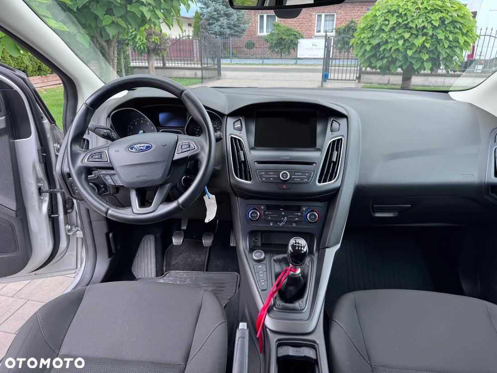 Ford Focus 1.0 EcoBoost Active Business - 4