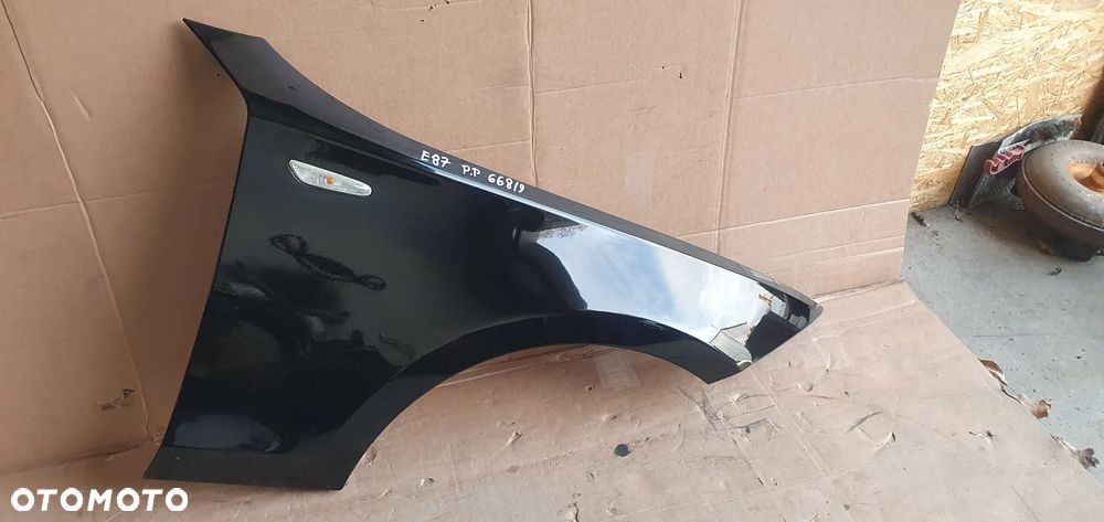 Błotnik prawy przód przedni BMW I E81 E87 Lift A61 A668/9 - 1