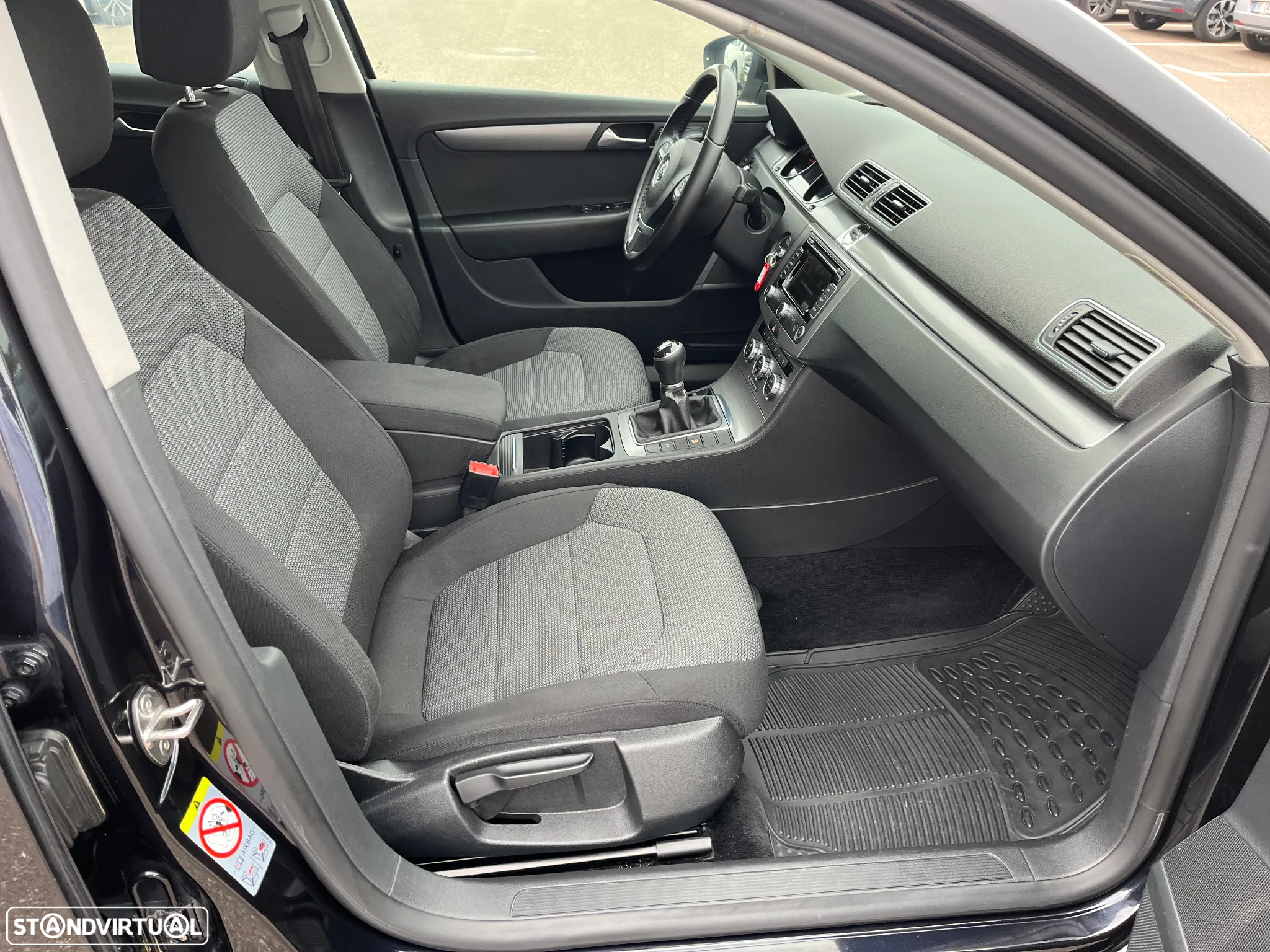 VW Passat Variant 1.6 TDI BlueMotion Highline - 18