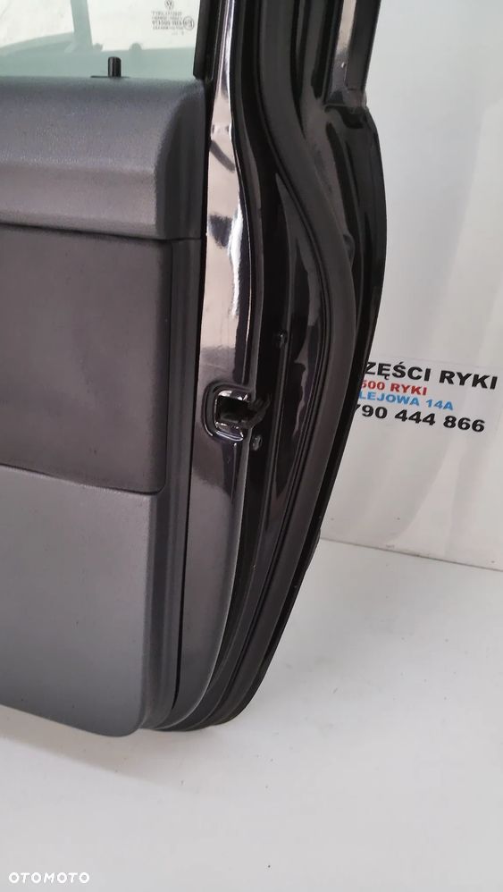 VW Polo 9N Drzwi Prawy Przód LC9Z  3D - 9