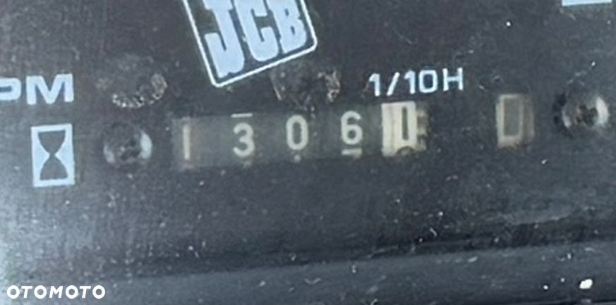JCB 4CX - 13