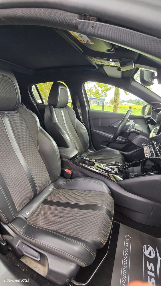 Peugeot 208 1.2 PureTech GT Line EAT8 - 8