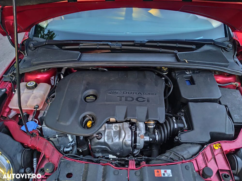 Ford Focus 1.6 TDCi ECOnetic 88g Start-Stopp-System Titanium - 9