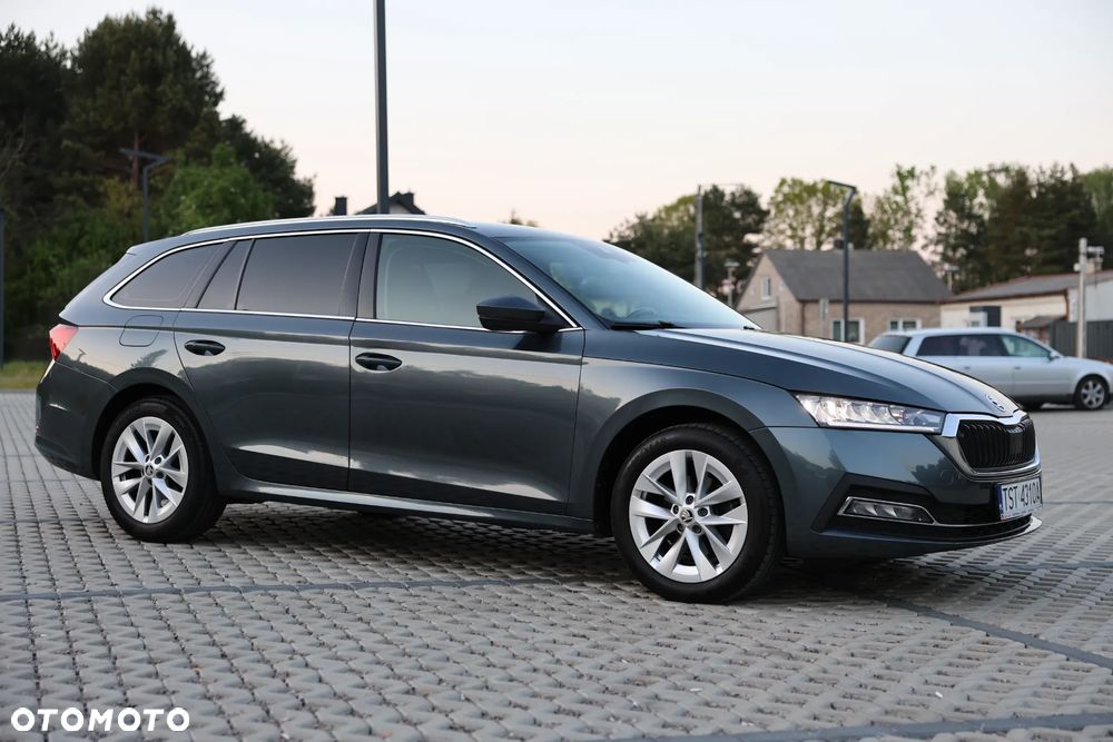 Skoda Octavia 2.0 TDI SCR Ambition DSG - 8