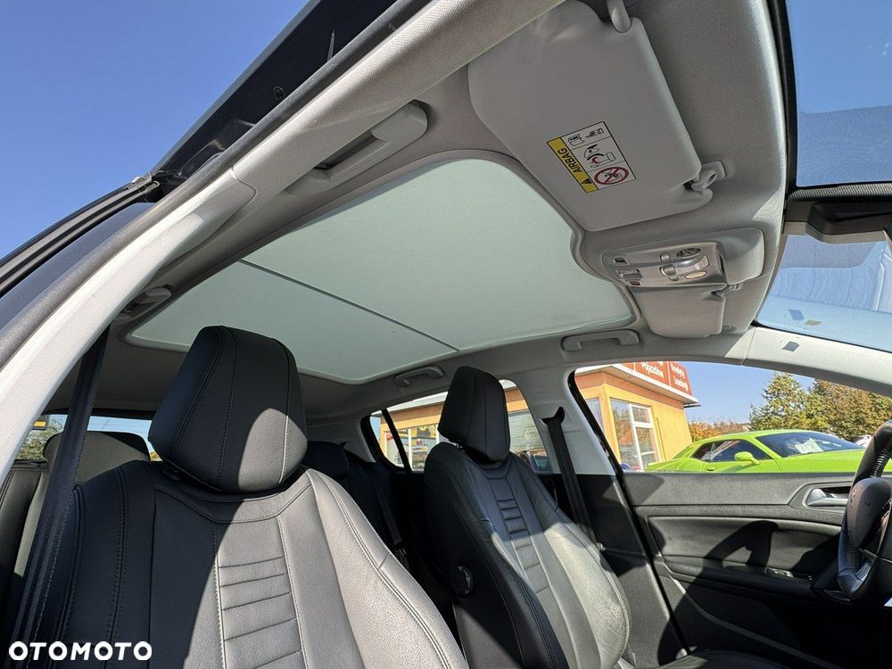 Peugeot 308 1.2 PureTech Business Line S&S - 23