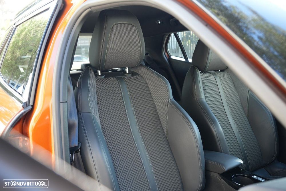 Peugeot 2008 1.2 PureTech GT Line - 29