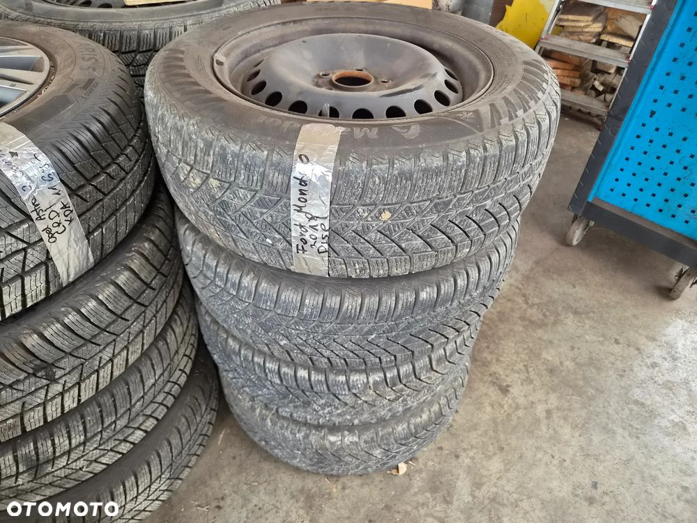 Ford Mondeo - 32