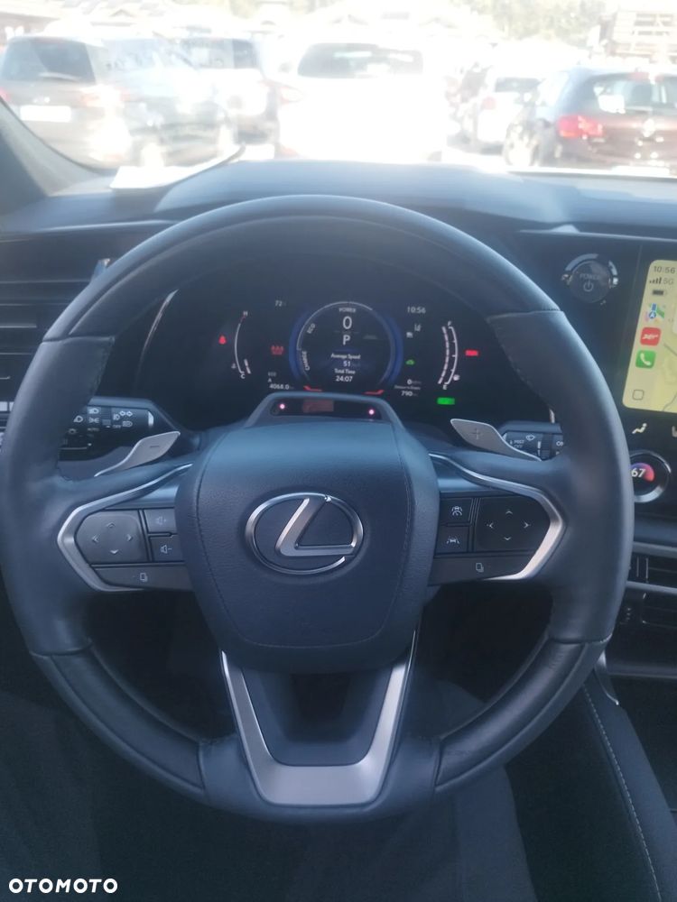 Lexus RX - 8