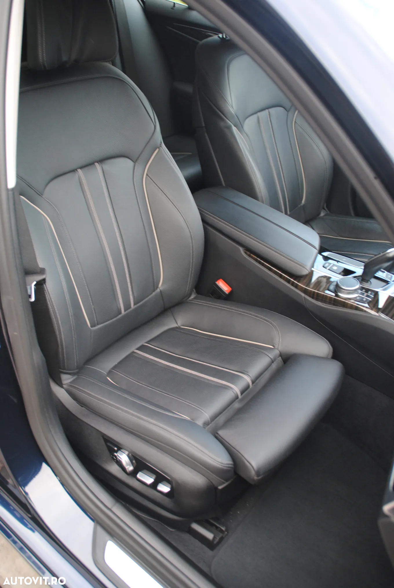 BMW Seria 5 520i AT - 14