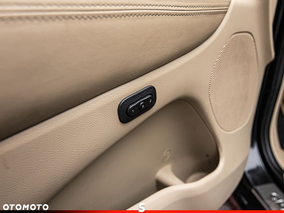Jeep Grand Cherokee - 10