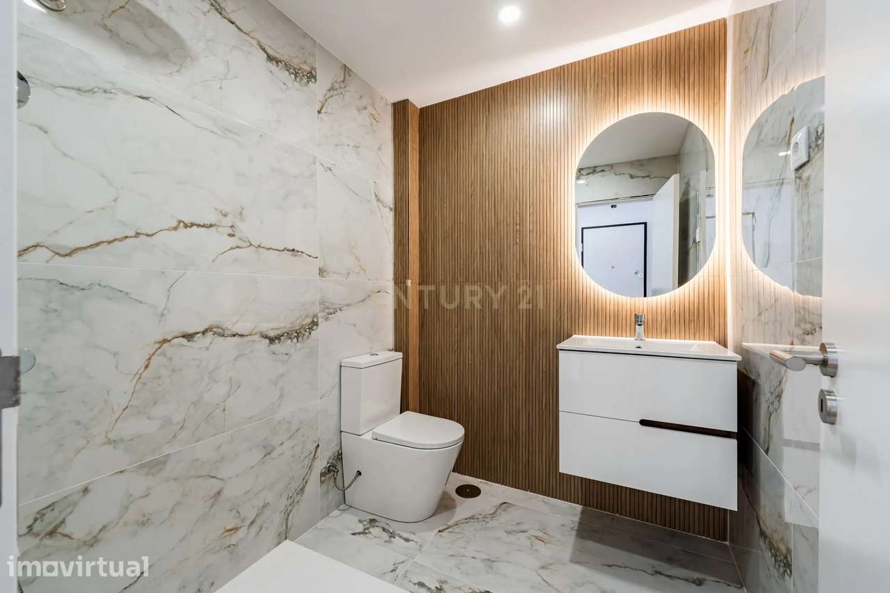 Apartamento Totalmente Remodelado com Terraço de 33 m² | Cruz de Pau – - Grande imagem: 3/18