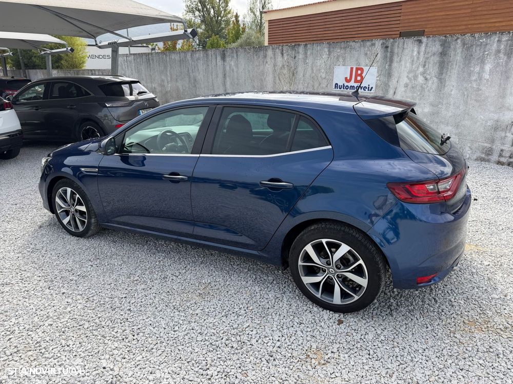 Renault Mégane ENERGY dCi 110 EDC INTENS - 4