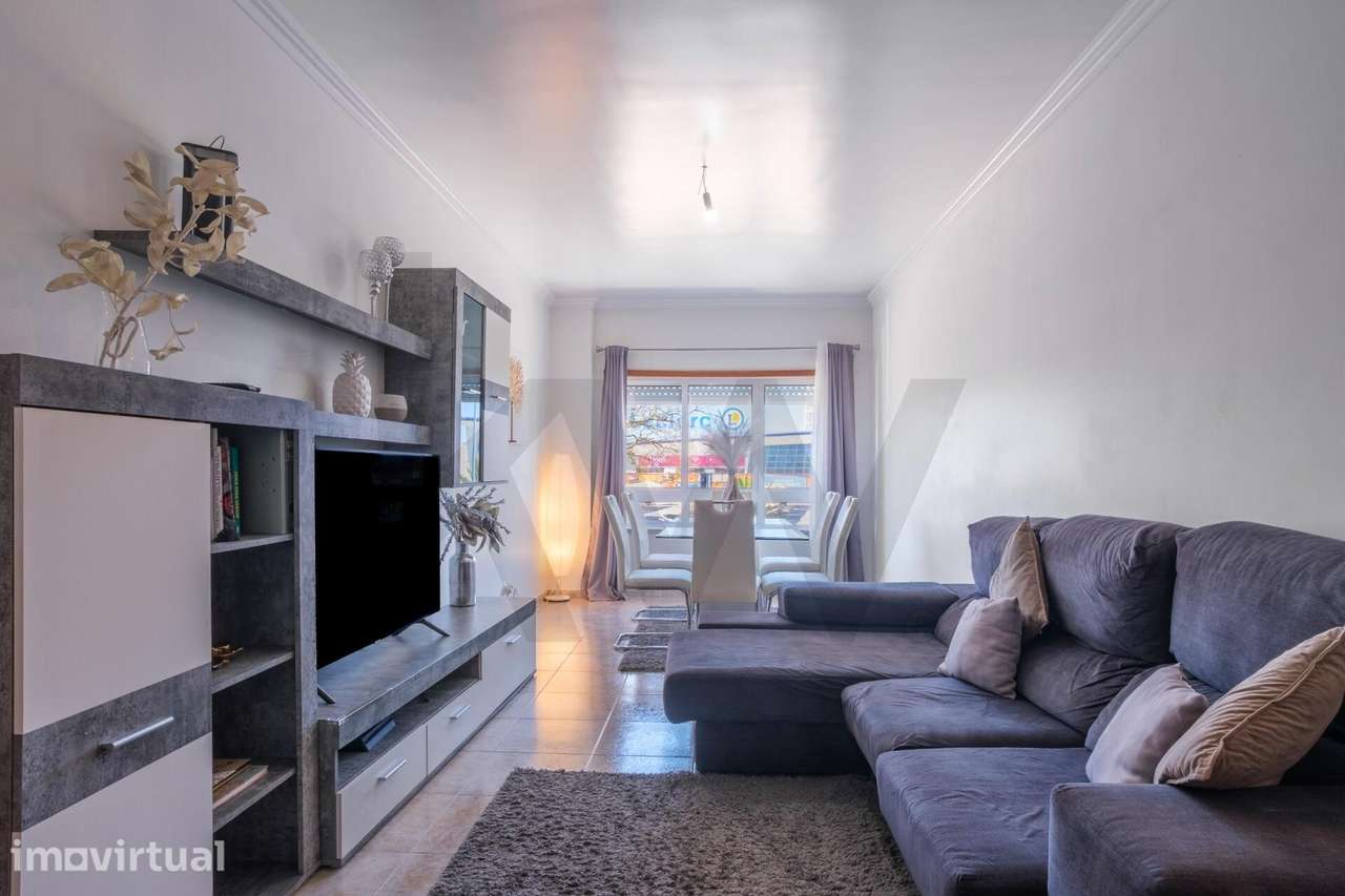 Apartamento T2 em Excelente Estado com Garagem – Montijo - Grande imagem: 4/26
