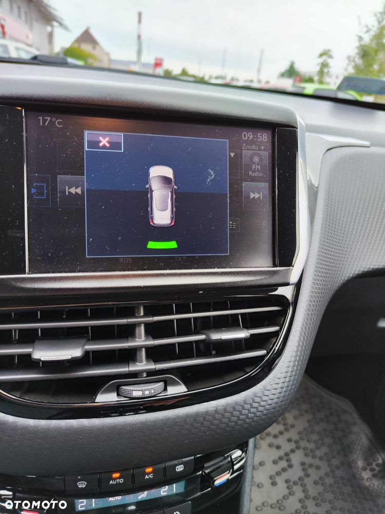 Peugeot 2008 1.2 Pure Tech Active S&S - 16