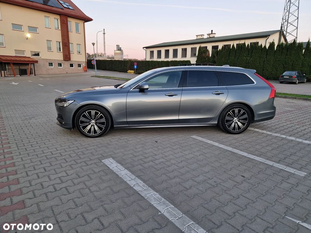 Volvo V90 D4 AWD Geartronic Momentum Pro - 8
