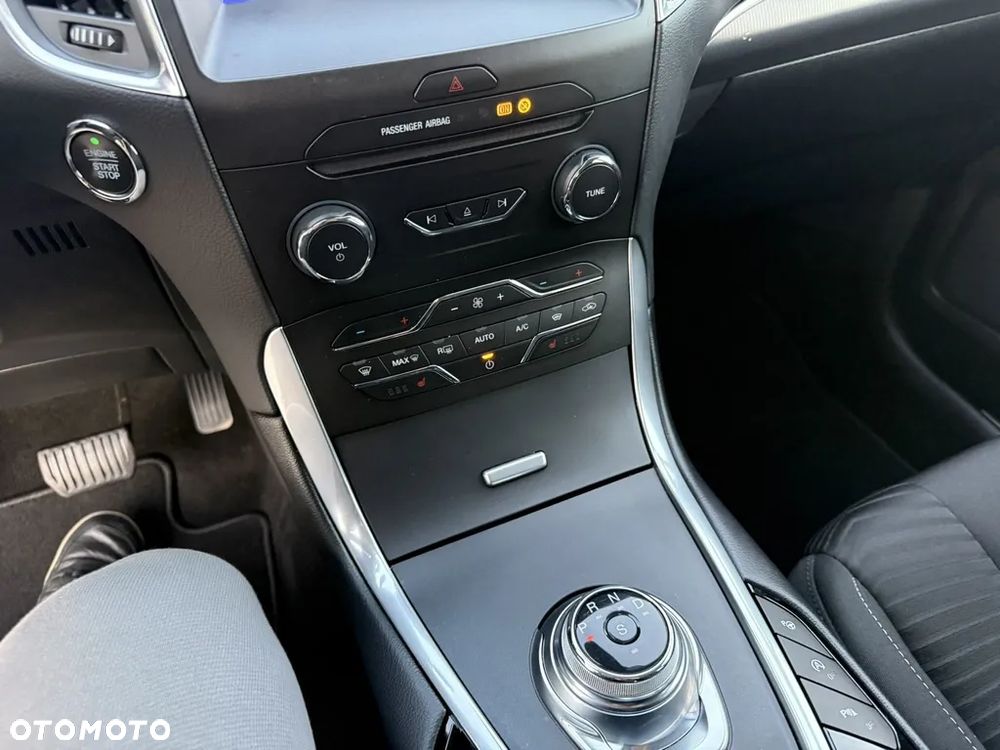 Ford S-Max 2.0 EcoBlue Titanium - 31