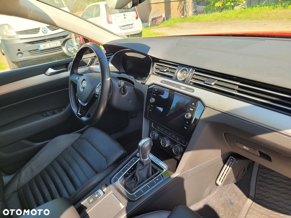 Volkswagen Passat 2.0 TDI BMT Highline DSG - 28