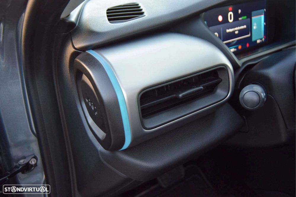 Jeep Avenger 54 kWh Summit - 32