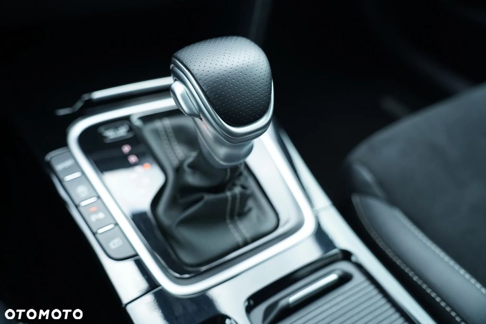 Kia Ceed 1.5 T-GDI DCT7 OPF GT Line - 34