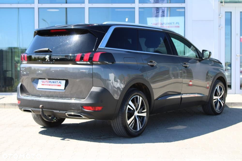 Peugeot 5008 - 5