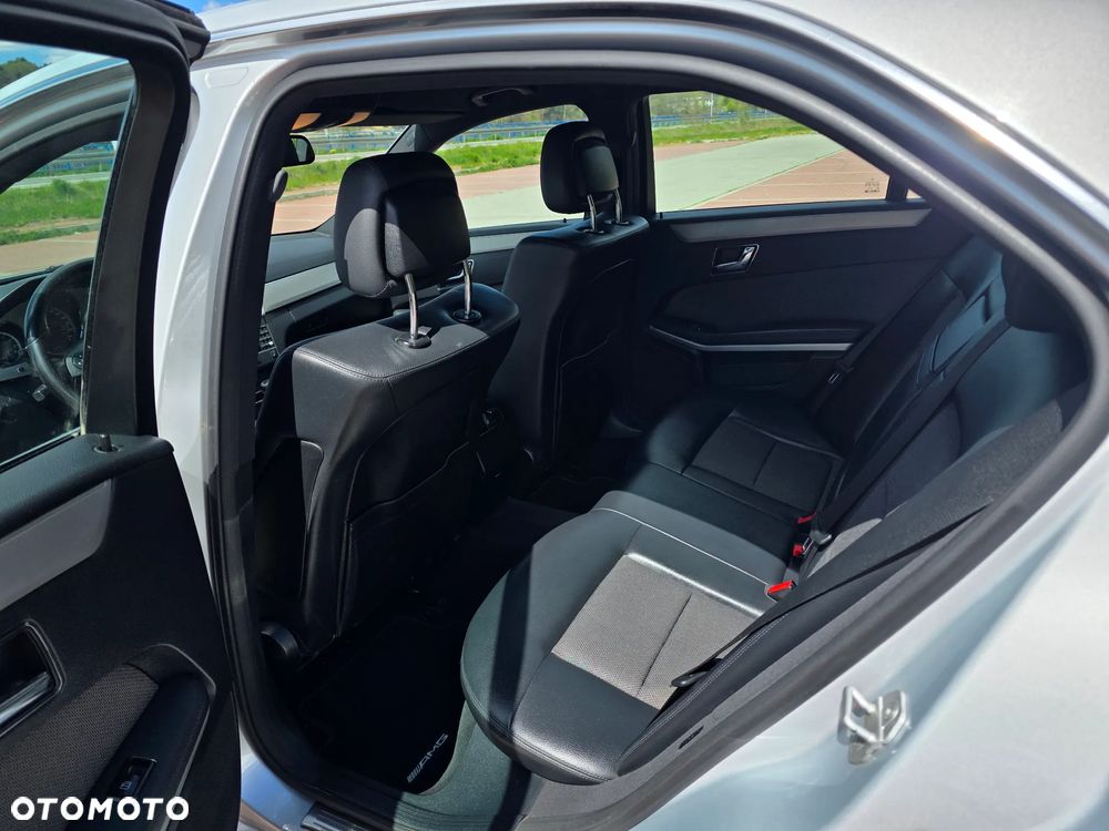 Mercedes-Benz Klasa E 250 CDI DPF BlueEFFICIENCY Avantgarde - 8