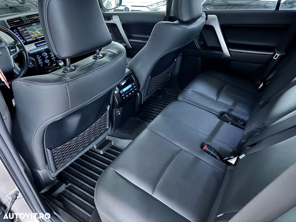 Toyota Land Cruiser 2.8 D-4D Automatik TEC-Edition - 23