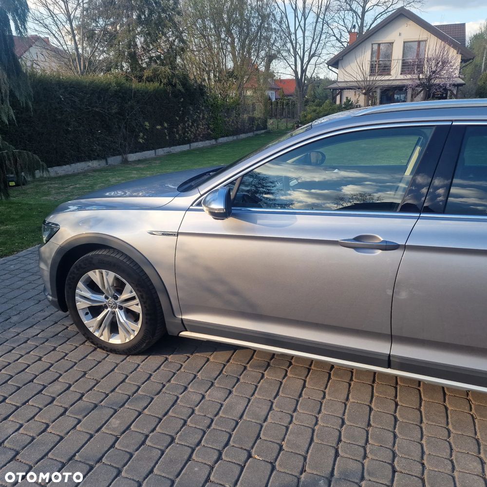 Volkswagen Passat Alltrack 2.0 TDI SCR 4Motion DSG - 3