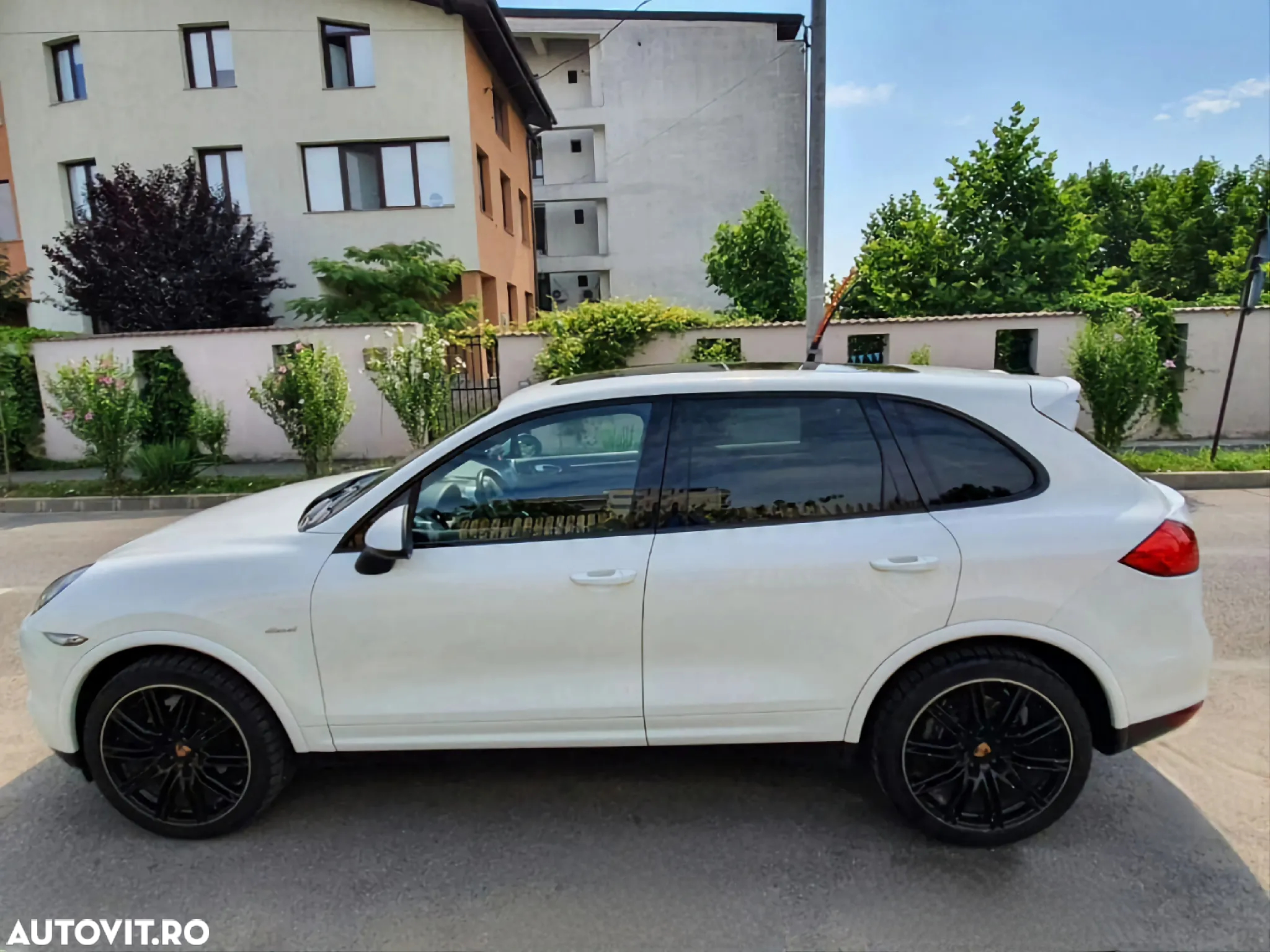 Porsche Cayenne Diesel Platinum Edition - 4