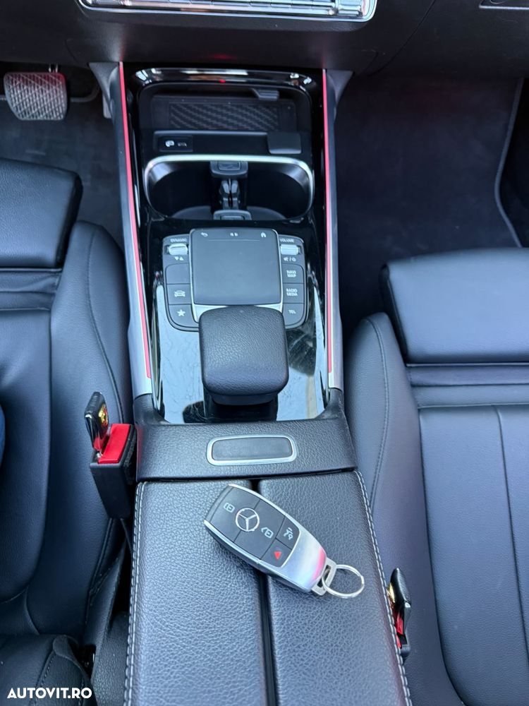 Mercedes-Benz GLB 250 4MATIC 8G-DCT EDITION 2022 - 22