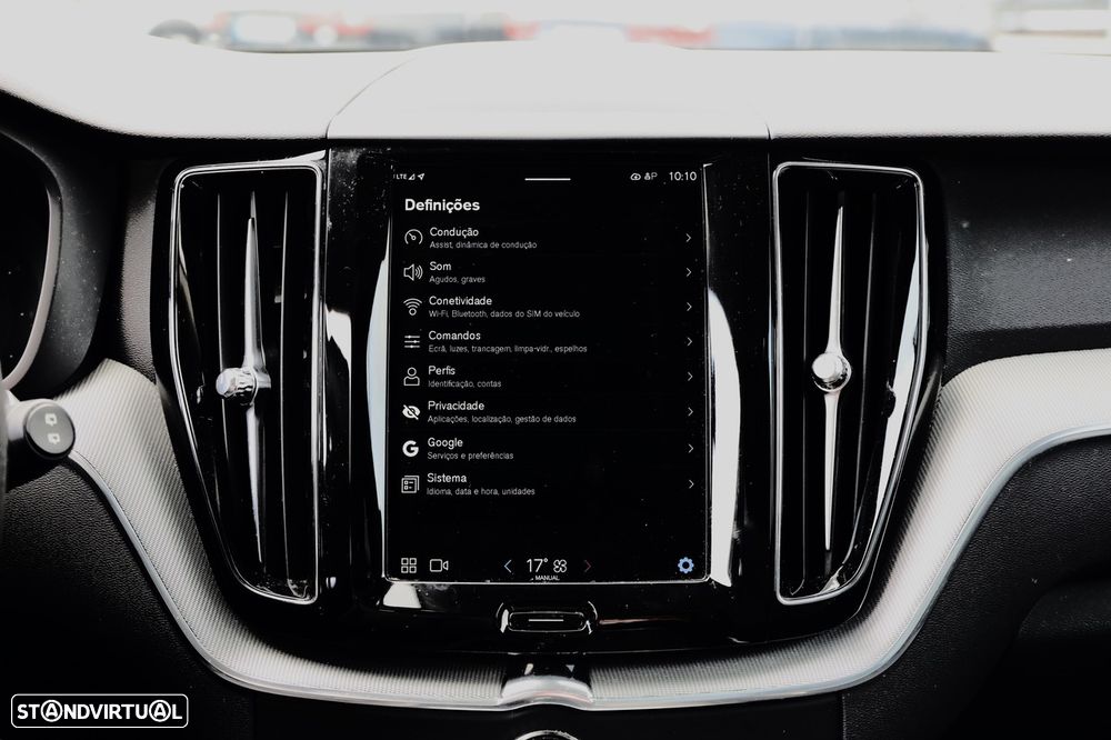 Volvo XC 60 2.0 B4 Plus Bright — fotografia 27