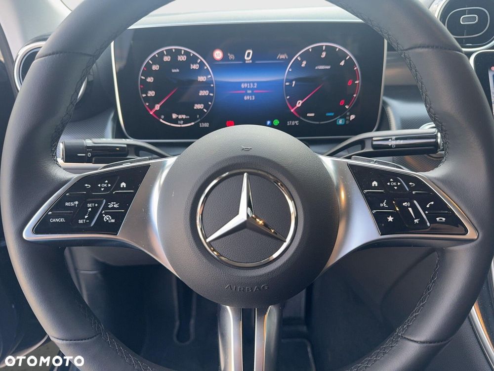 Mercedes-Benz GLC - 12