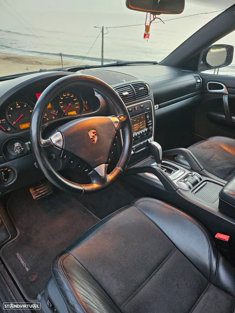 Porsche Cayenne Tiptronic - 14