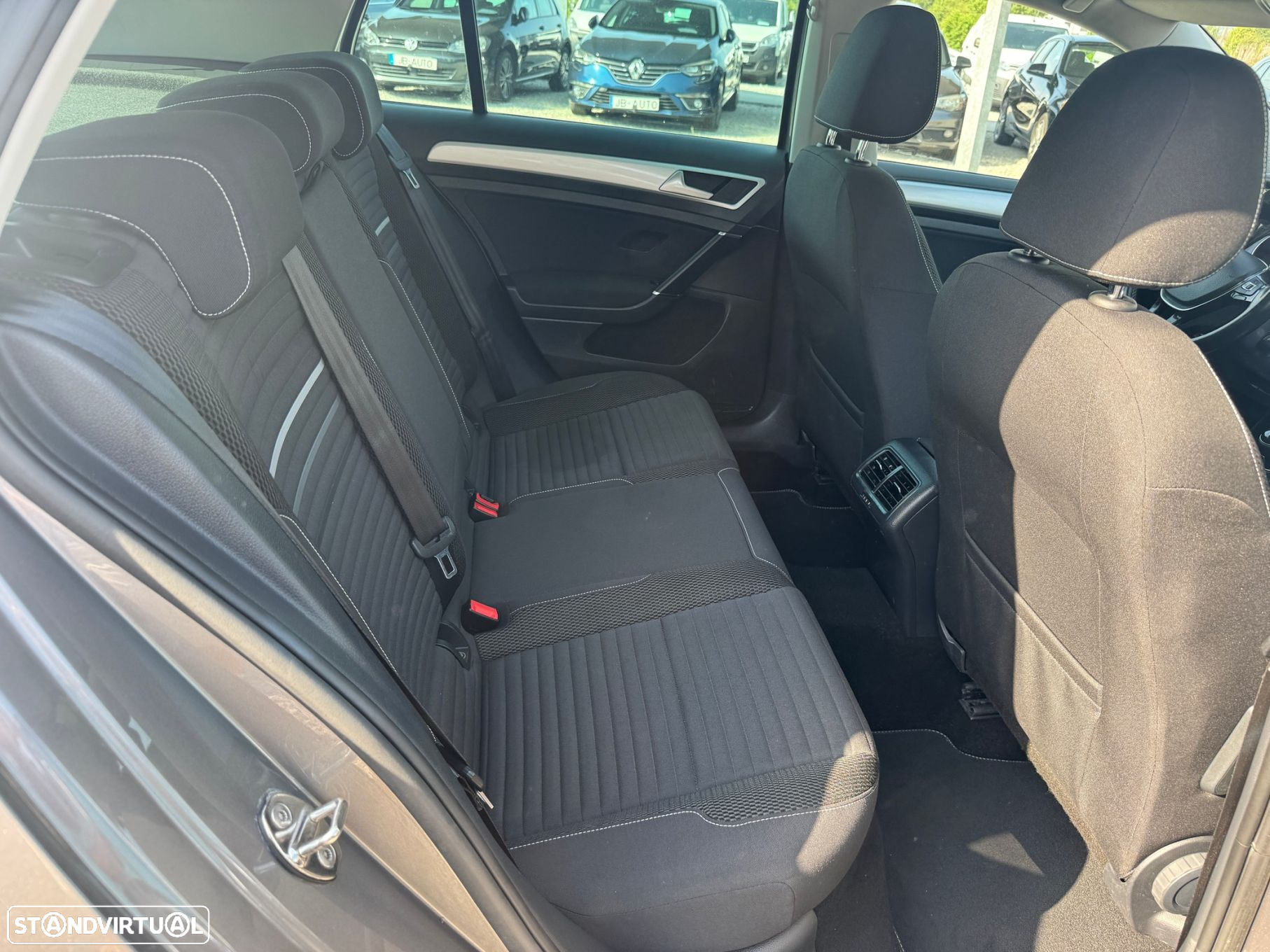 VW Golf 1.6 TDI BlueMotion Cup - 15