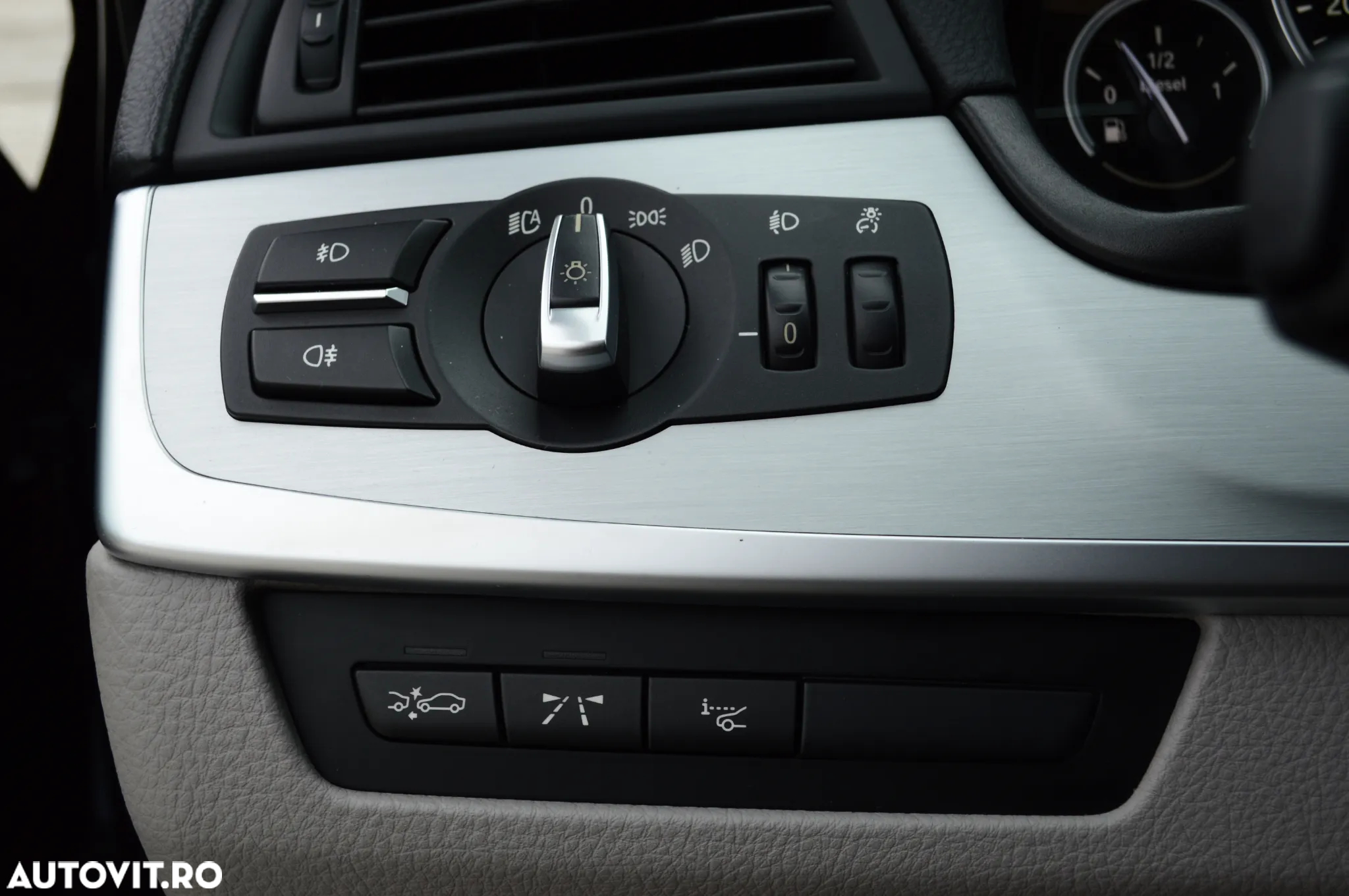BMW Seria 5 525d xDrive Sport-Aut. - 27