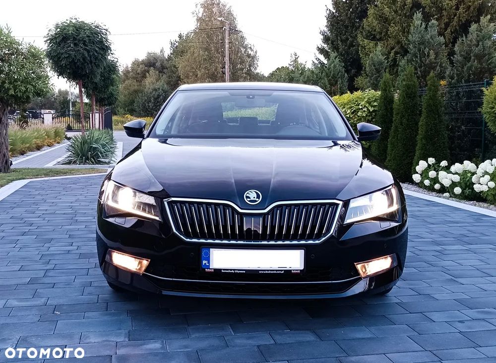 Skoda Superb ver-2-0-tdi-ambition - 5