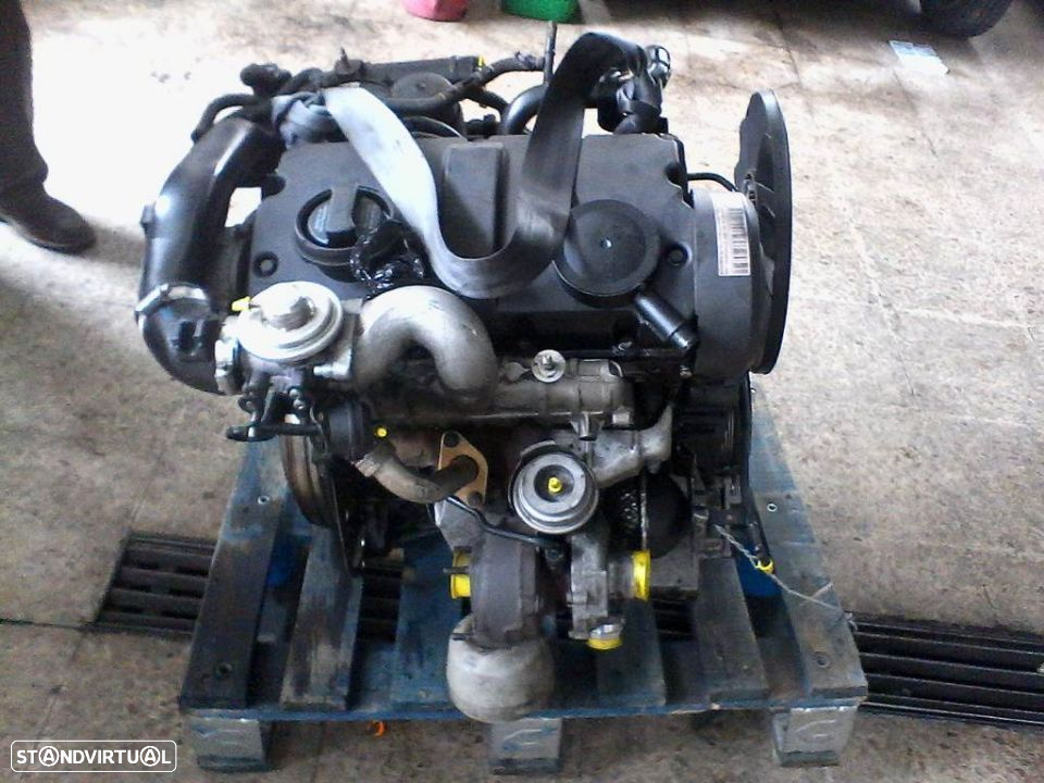Motor AUDI A4 1.9 TDI de 2004 Ref: AJM - 3