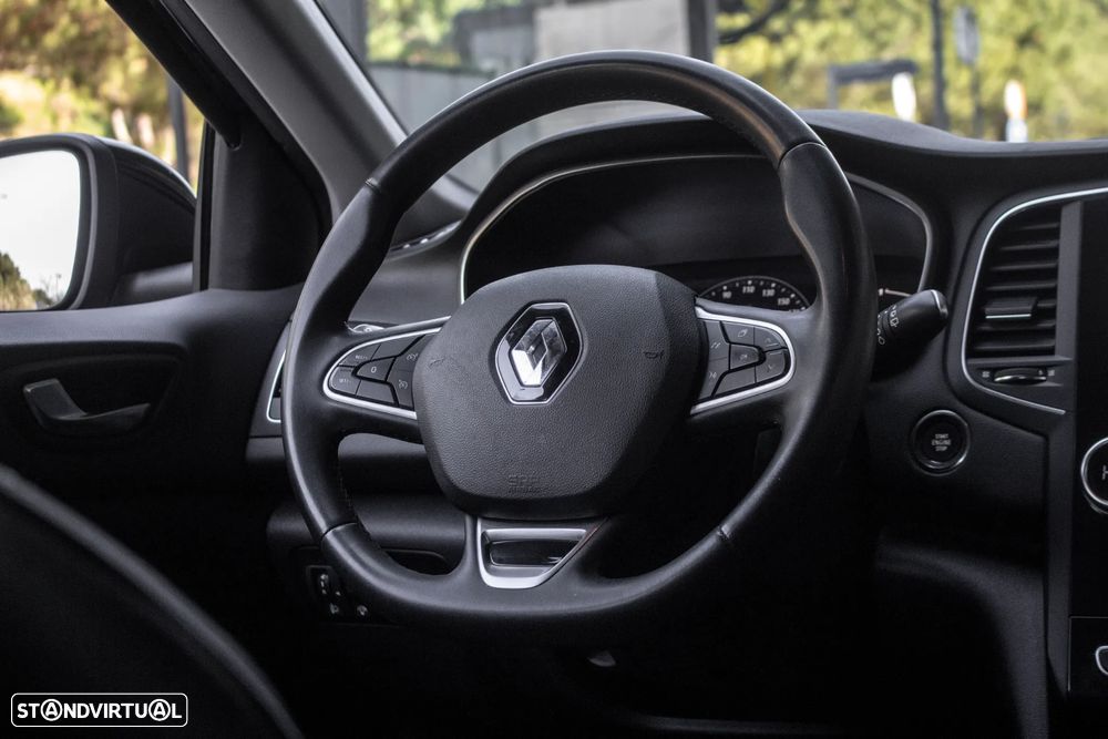 Renault Mégane 1.5 Blue dCi Intens - 32