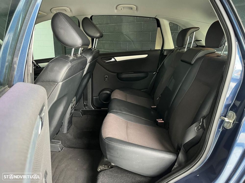 Mercedes-Benz B 200 CDi Autotronic - 12