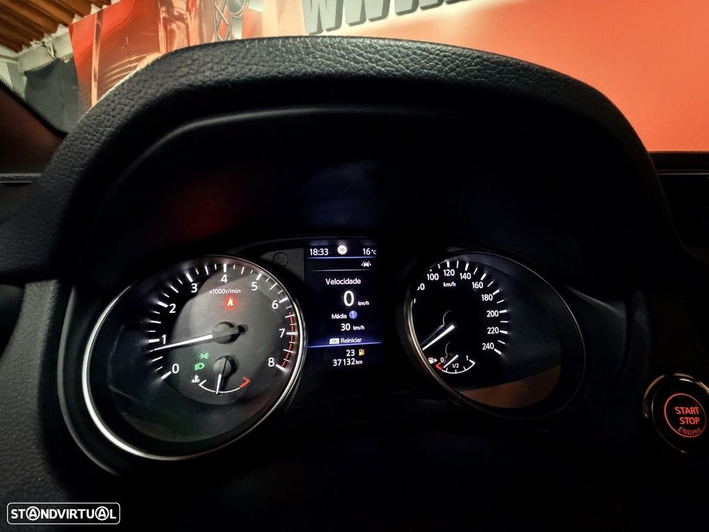 Nissan Qashqai 1.3 DIG-T N-Connecta LED - 23