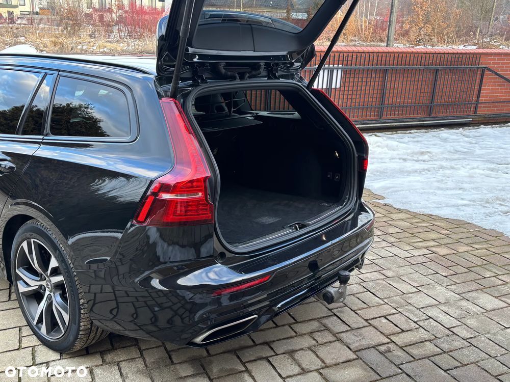 Volvo V60 T8 AWD Recharge Geartronic RDesign - 20