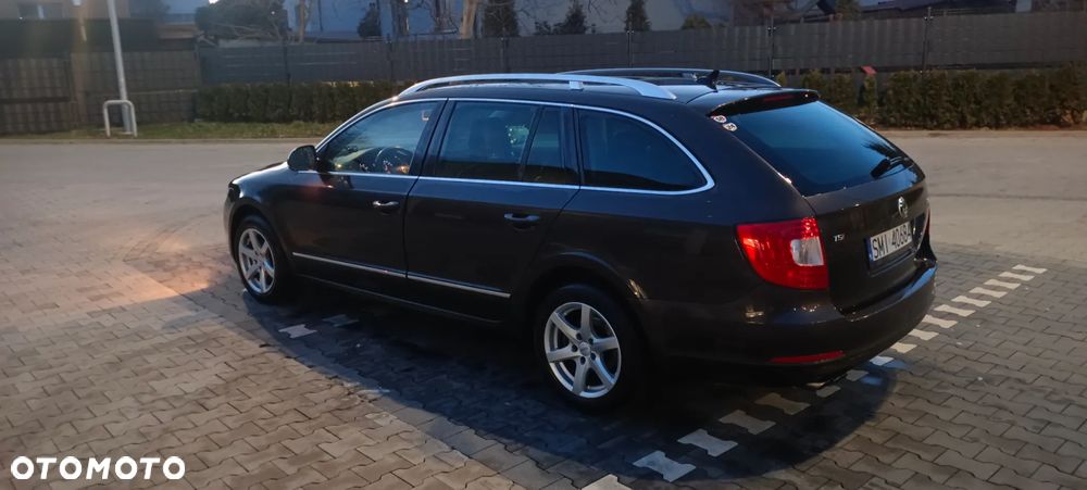 Skoda Superb 1.8 TSI Platinum DSG - 14