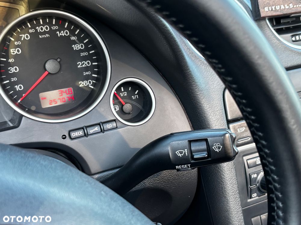 Audi A4 Cabrio 1.8 T - 17