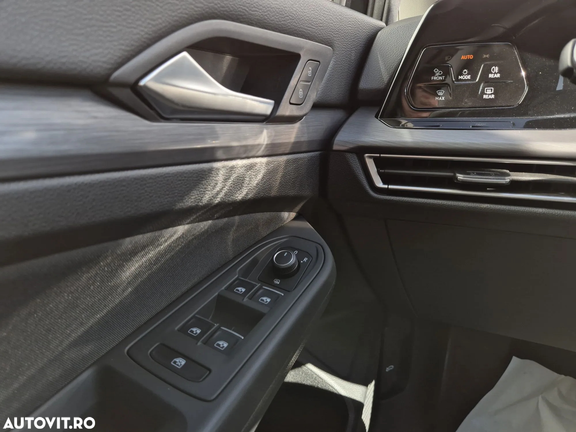 Volkswagen Golf 2.0 TDI DSG Style - 16