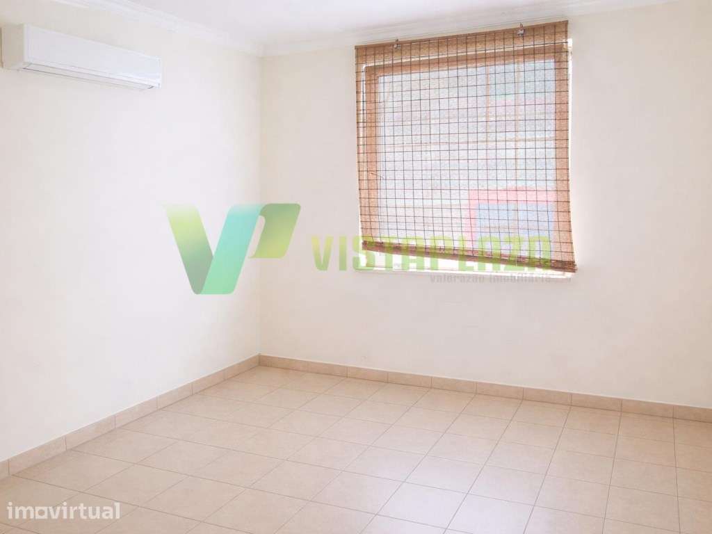 Loja para Investimento em Lagoa Excelente Localização - Grande imagem: 2/23