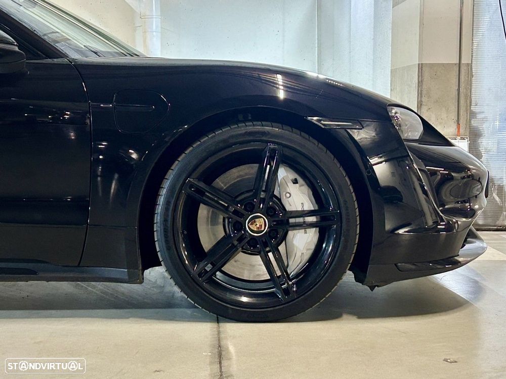 Porsche Taycan Turbo - 20